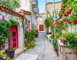 Почивка в Чешме, Турция, самолетна програма от София в събота - 7 нощувки